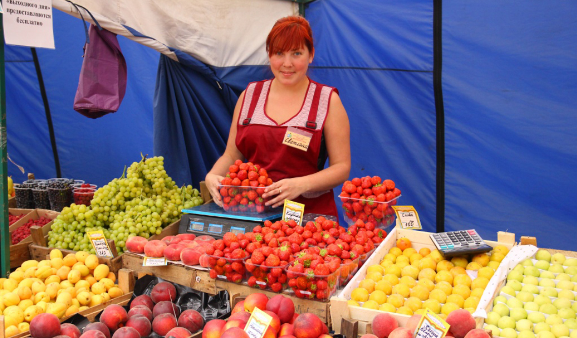 Сексуальные продавщицы фото